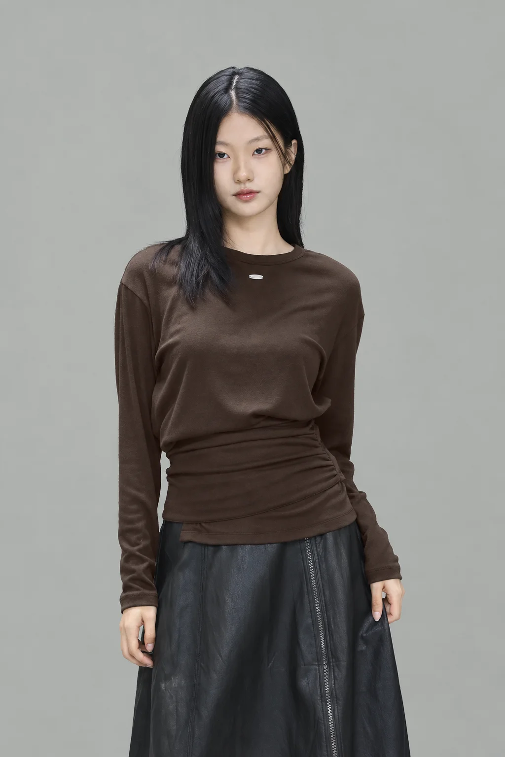 Sandglass silhouette T-shirts