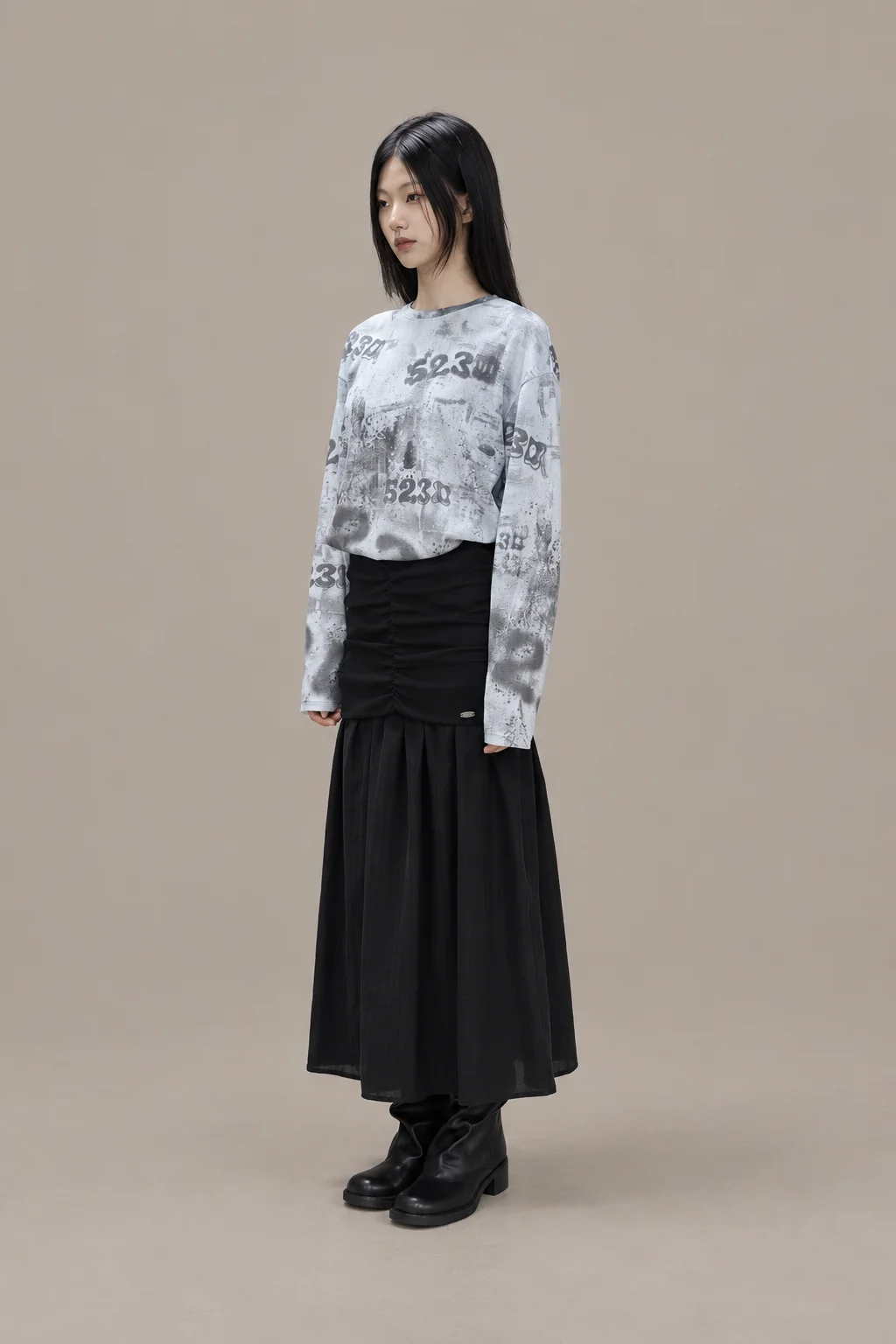 Whole printed T-shirts 착용컷