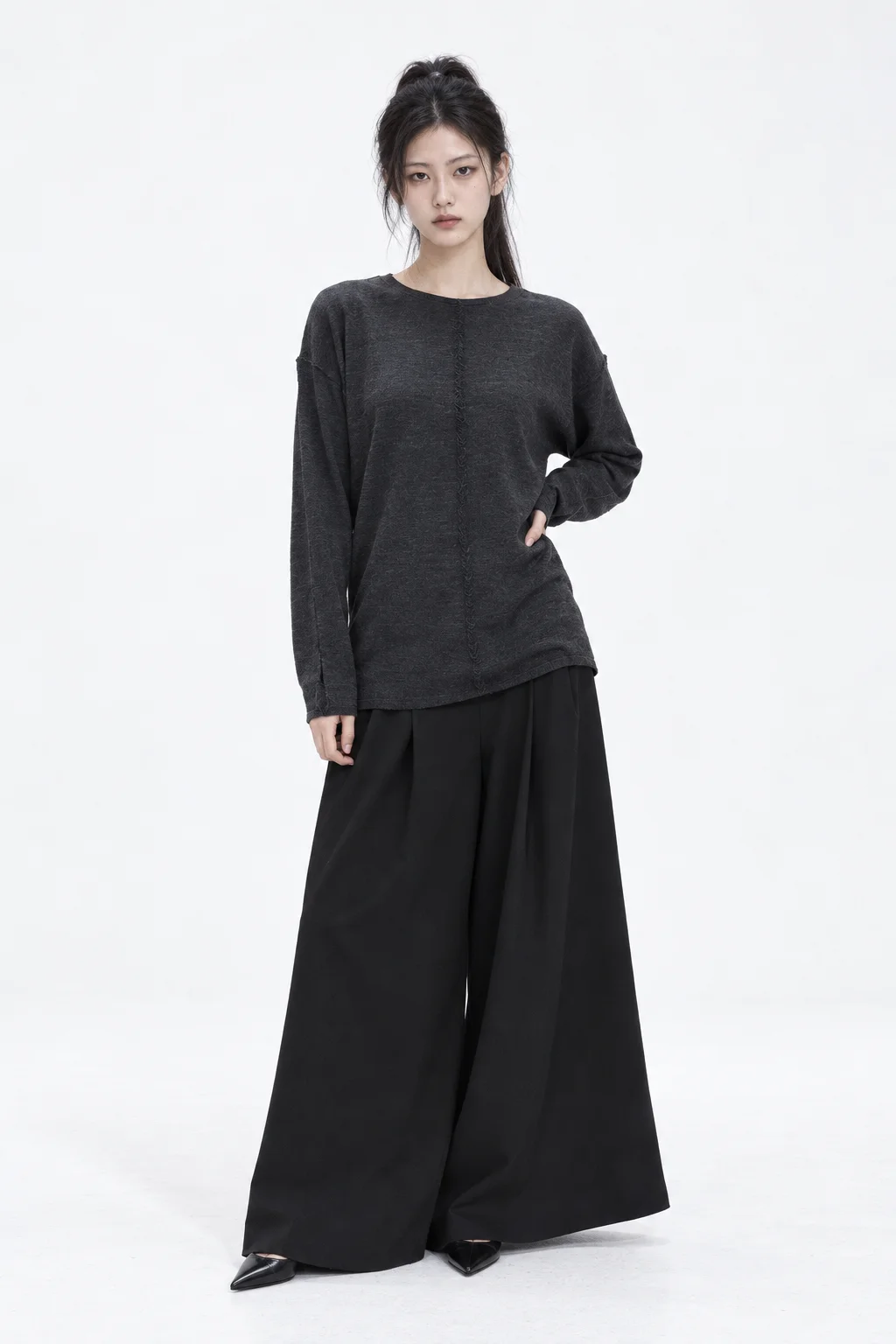 Sparse weaving point knit 착장컷