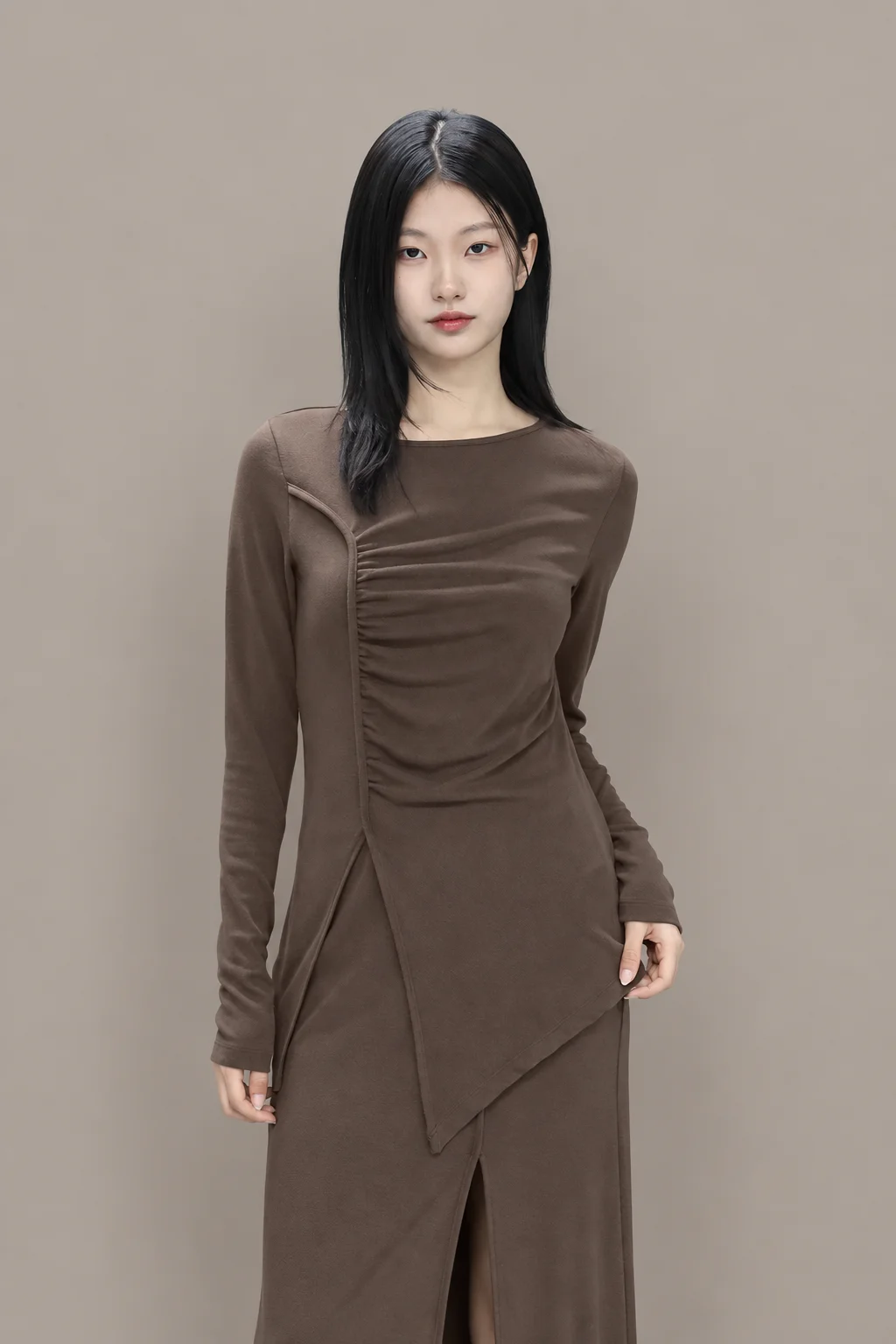 Deep slit shirring T-shirts
